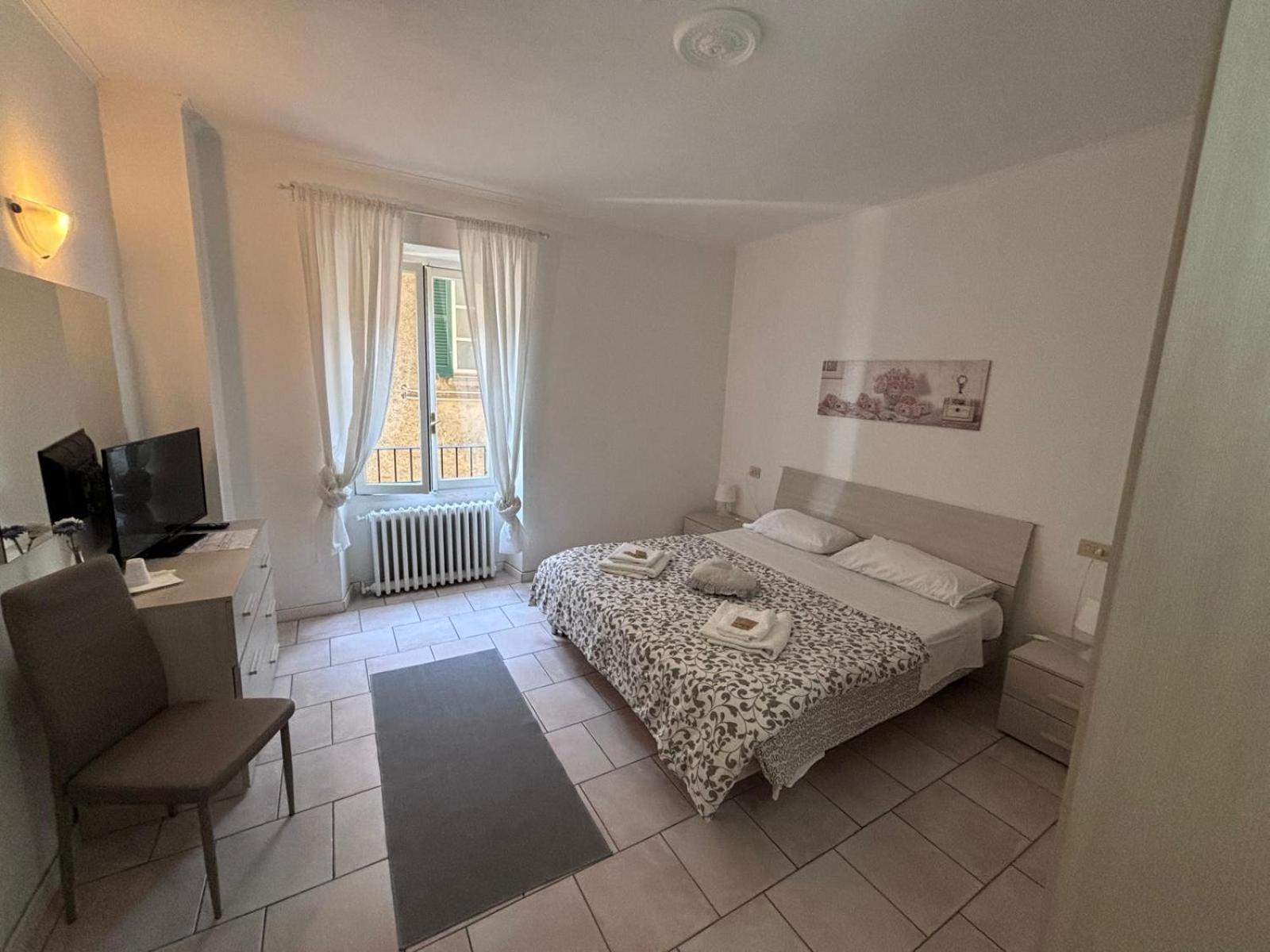 B&B E Residence Abbazia Di Piona كوليكو الغرفة الصورة