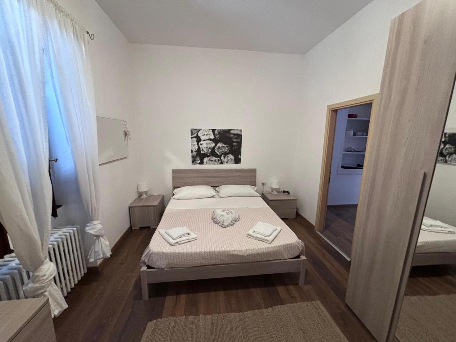 B&B E Residence Abbazia Di Piona كوليكو الغرفة الصورة